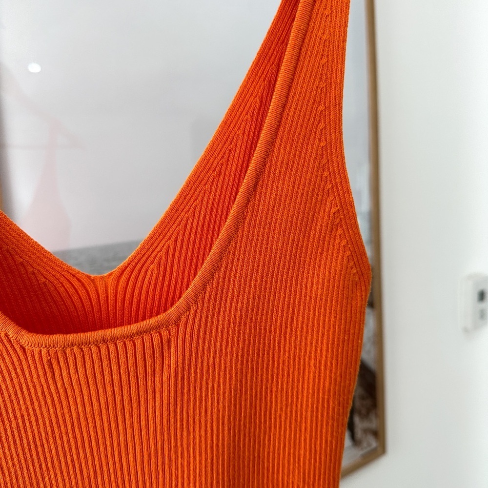 Mango Orange Ribbed V-Neck Tank Top - Picture 8 of 9